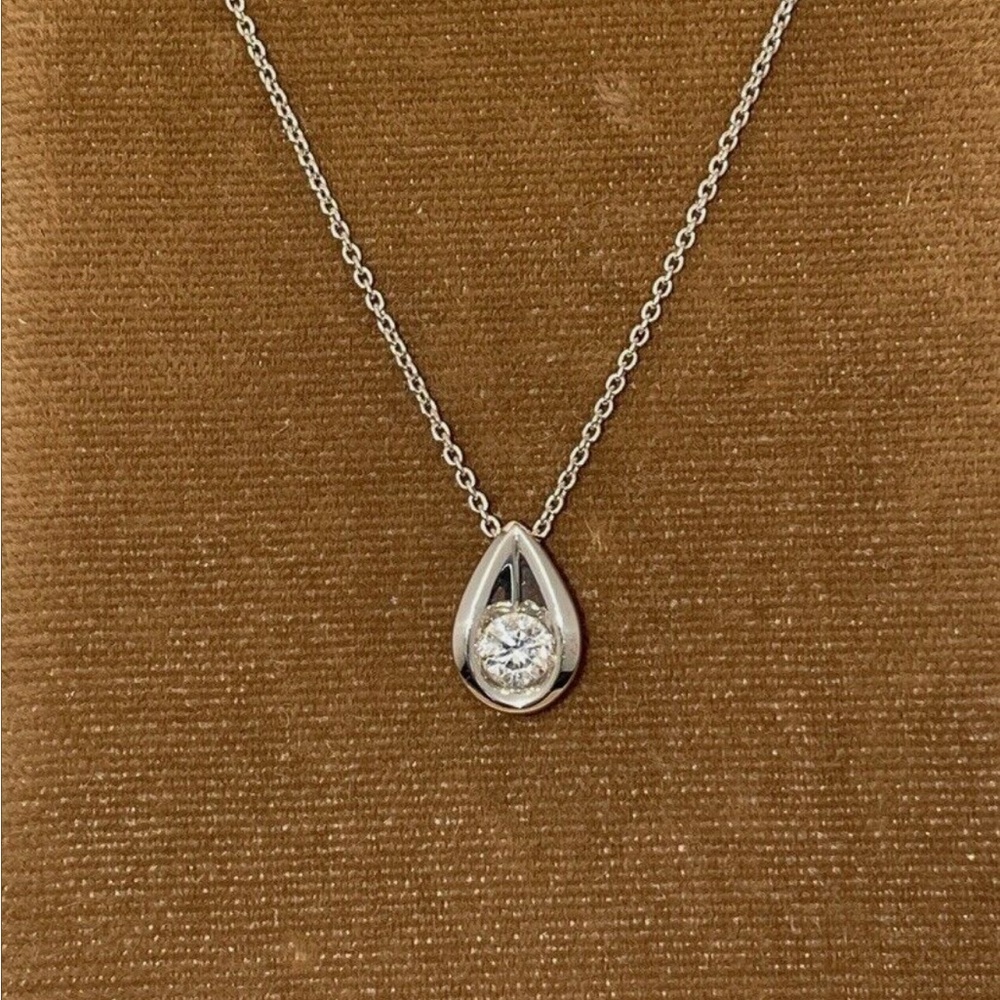 Solid Stamped 18K White Gold Natural Solitaire Diamond 1/4CT Necklace (not 14K )